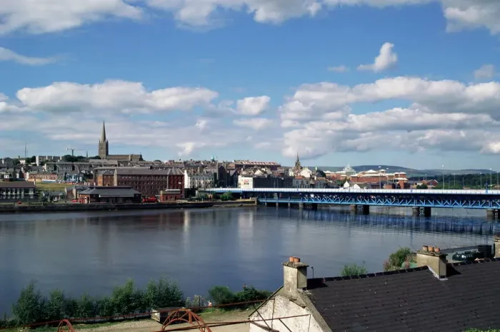 Impression encadrée : Derry' ou 'Londres du Nord