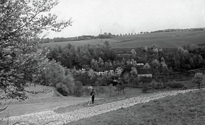 Impression encadrée : Wietsche. Vue sur la localité de Wietsche à proximité de Leichlingen en