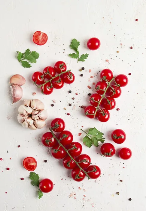 Impression encadrée : Branche avec tomates cerises miniatures.