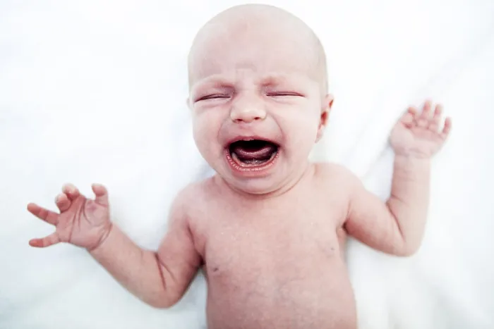 Impression encadrée : Bébé pleurant.