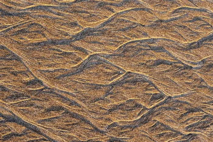 Impression encadrée : Marques actuelles dans le sable, modèle d'onde dans le sable. Impression encadrée : Marques actuelles dans le sable, modèle d'onde dans le sable.