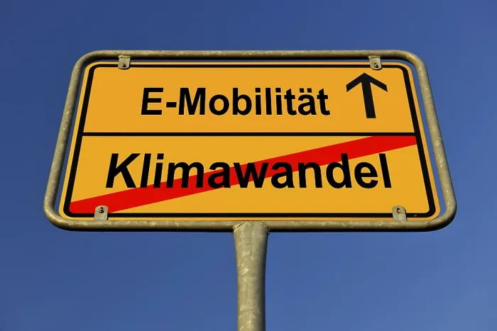 Impression encadrée : La composition numérique, l'image symbolique Lutte contre le changement climatique par la mobilité électrique.