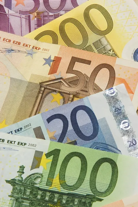 Impression encadrée : Billets d'euro. Impression encadrée : Billets d'euro.