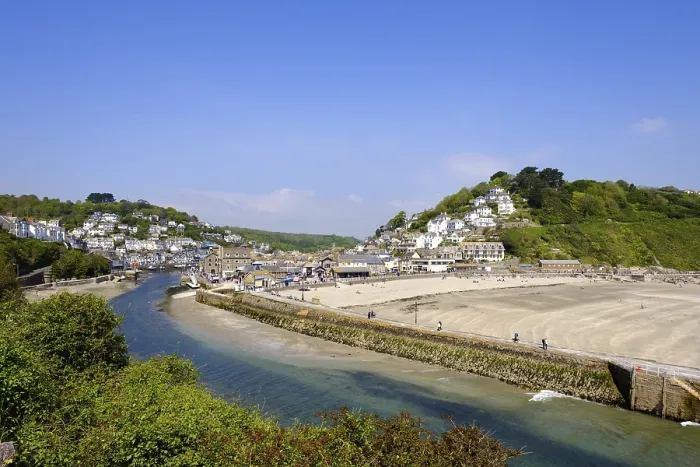 Impression encadrée : La rivière Looe, plage d'Est Looe, Looe. Impression encadrée : La rivière Looe, plage d'Est Looe, Looe.