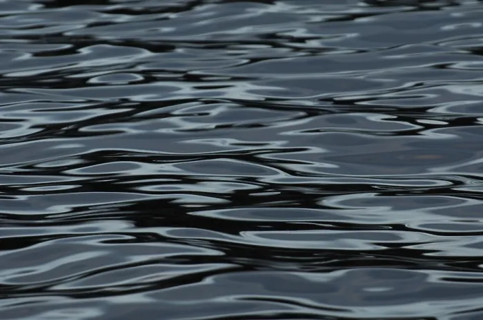 Impression encadrée : Les structures en surface de l'eau.