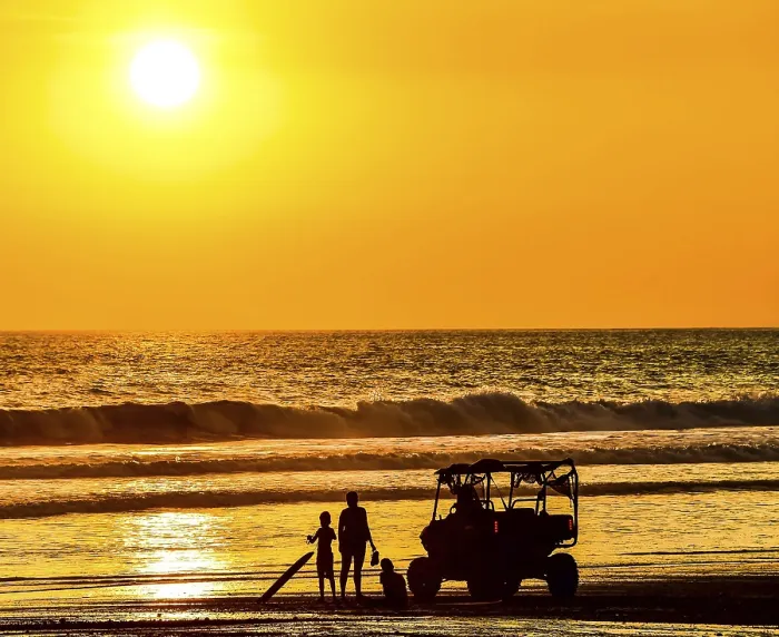 Impression encadrée : Coucher de soleil sur plage.