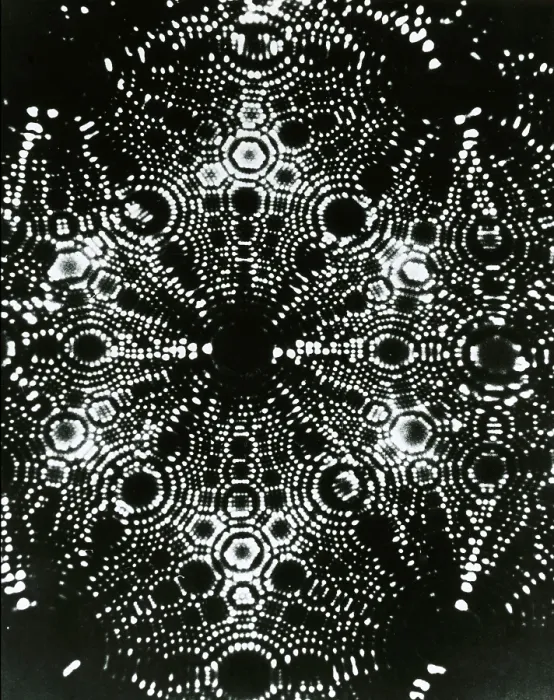 Impression encadrée : La Diffraction des Rayons X d'une Pointe de Tungstène.