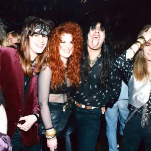 Jóvenes en el club Cathouse, Glasgow. 31 de mayo de 1992.