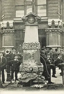 London Street Scene Impressions: The Aldgate Pump
