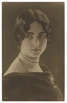 French Actress Dancer Impressions: Cleo De Merode / Postcard