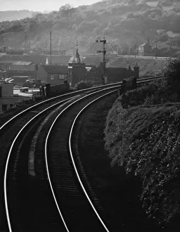 Impressions de Une courbe dramatique des lignes de chemin de fer près d'High Wycombe, Buckinghamshire, Angleterre. Date : Années 60 Chemins De Fer Impressions: Les Tracés de Chemins de Fer Courbés
