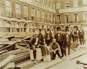 Photos Des Archives De L'IMechE Impressions: Groupe de travailleurs sur le site du Pont des Frères Noël
