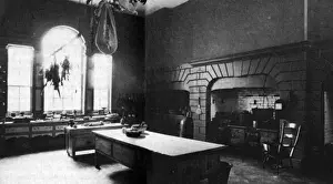 Impressions de La cuisine restaurée de la maison d'Erddig Hall, près de Wrexham dans le Denbighshire, une maison de campagne construite au 17e siècle. Restauré par le National Trust. Date : 1978 Wrexham Impressions: La cuisine d'Erddig Hall.