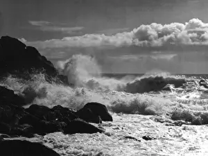 Dramatic Coastal Scenery Impressions: Lands End Wave Study