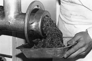 Food Preparation Impressions: Mincing Beef