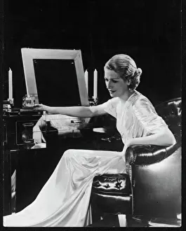 Luxury Home Decor Ideas Impressions: Mirrored Dressing Table