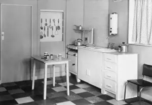 Modern Kitchen Interior Impressions: MODERN KITCHEN