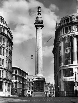 London Monument Impressions: The Monument