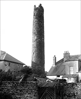 Ralph Ponsonby Watts Photos Impressions: Old round tower in Devon