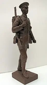 Impressions de Moulage en plâtre d'un sergent des Grenadiers à pied en tenue de marche. Collection familiale. George Edward Wade (1853-1933) George Edwards Impressions: Sergent des Grenadiers-Gardes en Ordre de Marche.
