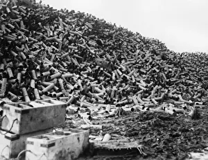 WW 1 Historical Images Impressions: Shell cases 1916