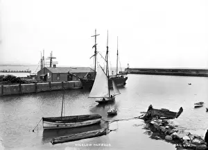County Wicklow Images Impressions: Wicklow Harbour
