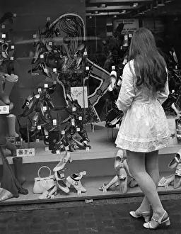 Mini Dress Fashion Impressions: Window Shopping