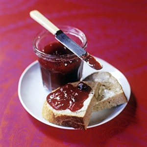 Kitchen Table Setting Impressions: Bread and jam