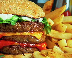 Images datées de 2003: Burger de fromage et frites