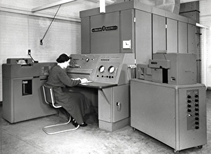 Images datées de 2008 septembre: Ordinateur DEUCE, 1956