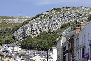 Images datées du 30 mars 2012: Les couches de calcaire d'Orme Great