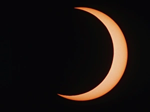 Partial Solar Eclipse Impressions: Partial phase of an annular eclipse (10 / 5 / 94)