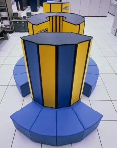 Physique Impressions: Superordinateur Cray XMP/48