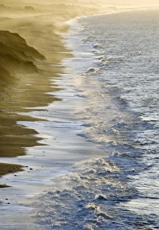 Dorset Coastline UK Impressions: Wave breaking