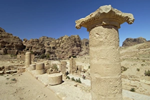 Middle East Travel Impressions: The Arched Gate