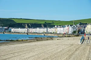 Images Liées Impressions: Plage sur la quai de Douglas, île du Man, dépendance couronne britannique