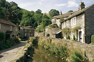 Images Liées Impressions: Castleton est situé dans le Peak District en Dermagh au Royaume-Uni d'Europe