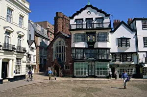 Exeter Impressions: Le clos de la cathédrale d'Exeter au Devon en Angleterre du Royaume-Uni en Europe