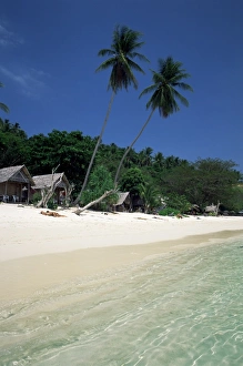 Images datées du 17 janvier 2000: Île de Phukha Dohn