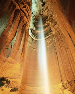 American Waterfall Photography Impressions: Ruby Falls