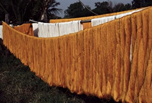 Thailand Travel Images Impressions: Silk drying
