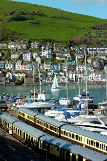 Devon Impressions: Le train à l'harbour de Dartmouth en Cornouailles au Royaume-Uni d'Europe