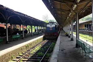 Images datées du 14 avril 2011: Prendre le train à la plateforme du gare de Kandy