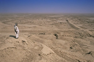 Middle East Ruins Impressions: The Valley