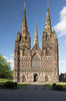 Lichfield Impressions: Front Ouest de la Cathédrale d'Épiscopale à Litchfield en Angleterre au Royaume-Uni
