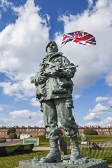 Angleterre, Hampshire, Port Said et Musée des marins royaux avec une statue du marin royal en combat