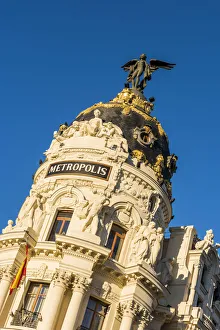 Madrid Architecture Impressions: Metropolis Building or Edificio Metropolis, Madrid, Community of Madrid, Spain