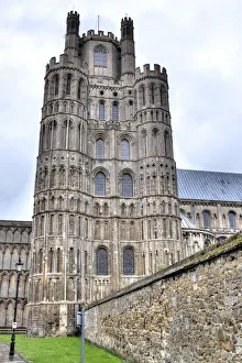 Ely Impressions: Tour occidental de l'église cathédrale d'Ely à Ely en Cambridgeshire au Royaume-Uni