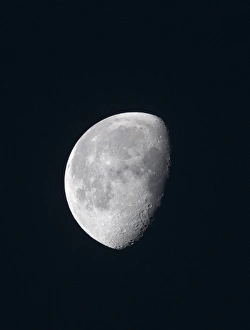 Lunar Landscape Impressions: The Moon