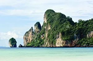 Krabi Province Tourism Impressions: Ko Phi Phi Island